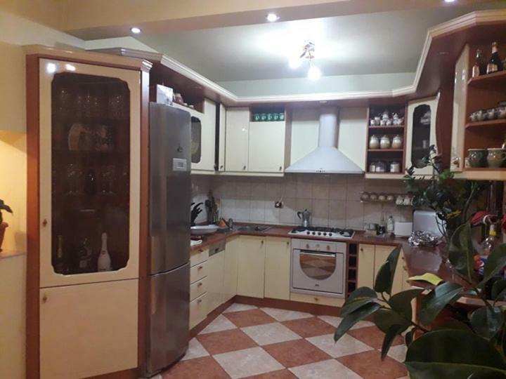 Casa Mona Villa Oradea Buitenkant foto